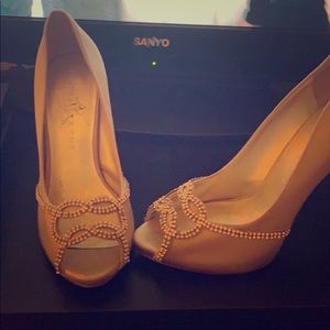 Ivanna Trump Heels 7M size